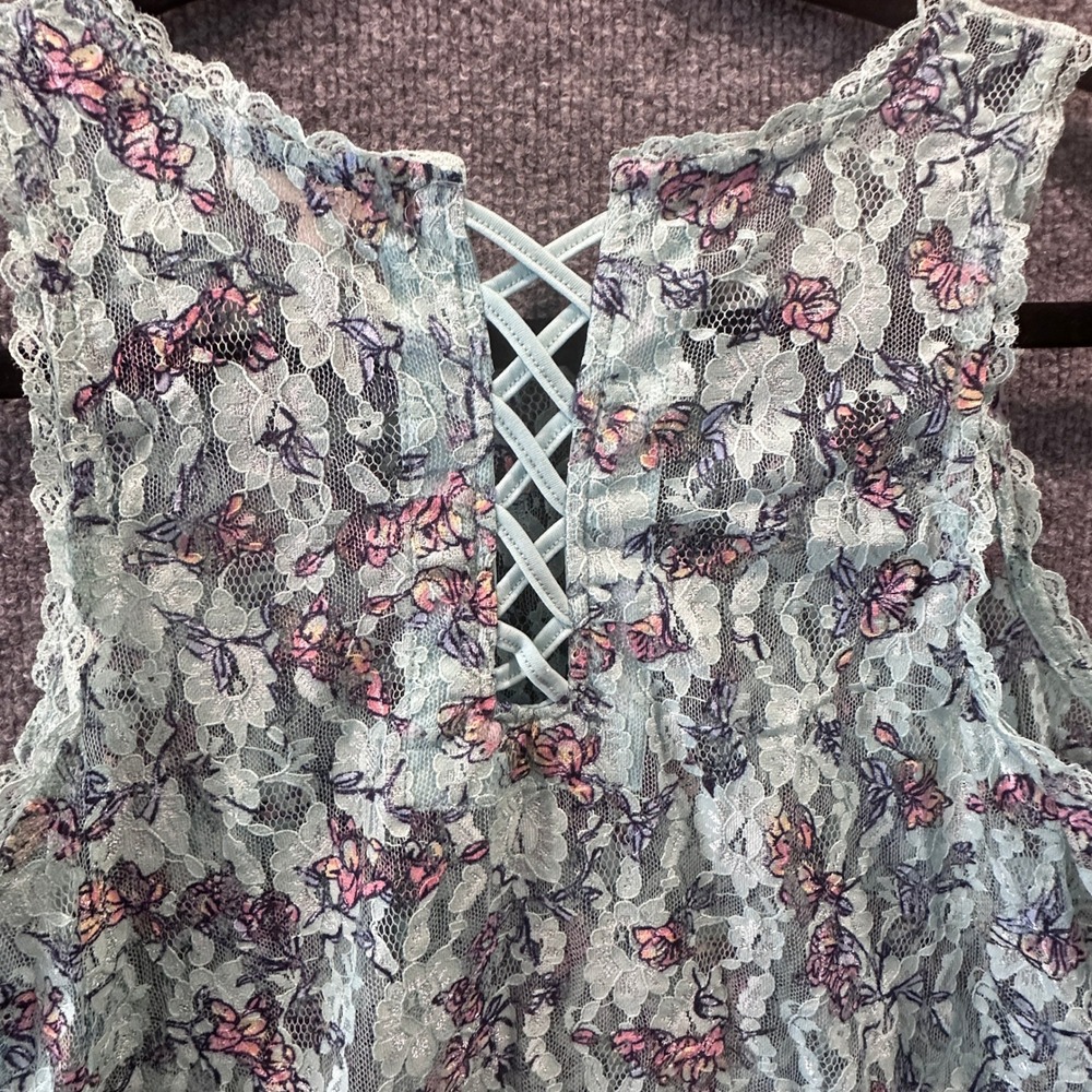 TWO Wallflower Sheer Lace Tank Blue Floral & Tan Lace Up Sz L Coquette Soft Girl - Picture 9 of 14